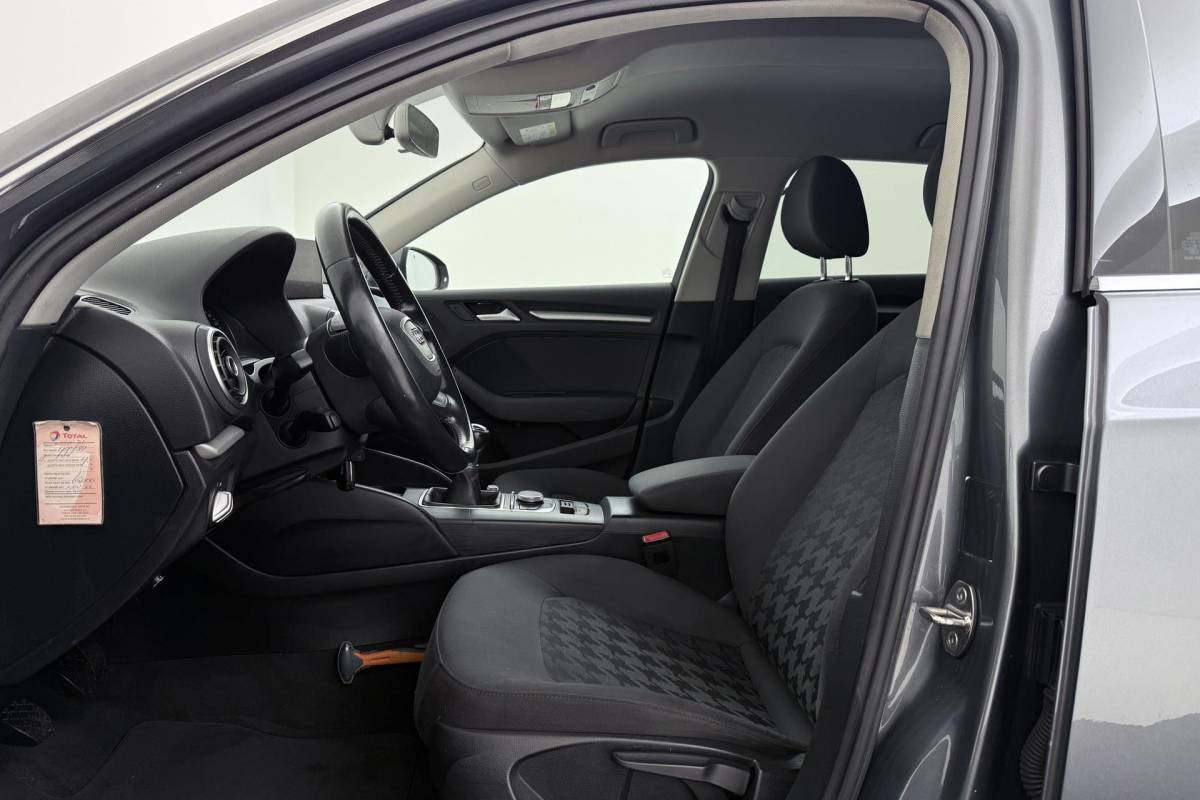 Audi A3 Audi A3 Sportback 1.2 TFSI Adrenalin S-Line | Org NL | Climate Control | Cruise Control |