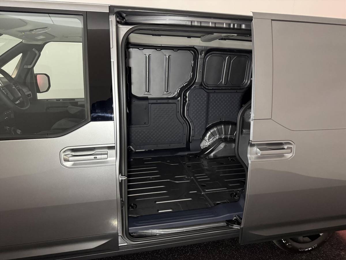 Kia PV5 Kia Pv5 Cargo 71,2 kWh 163pk L2H1 Elite 2x schuifdeur | Metallic Lak Inbegrepen!