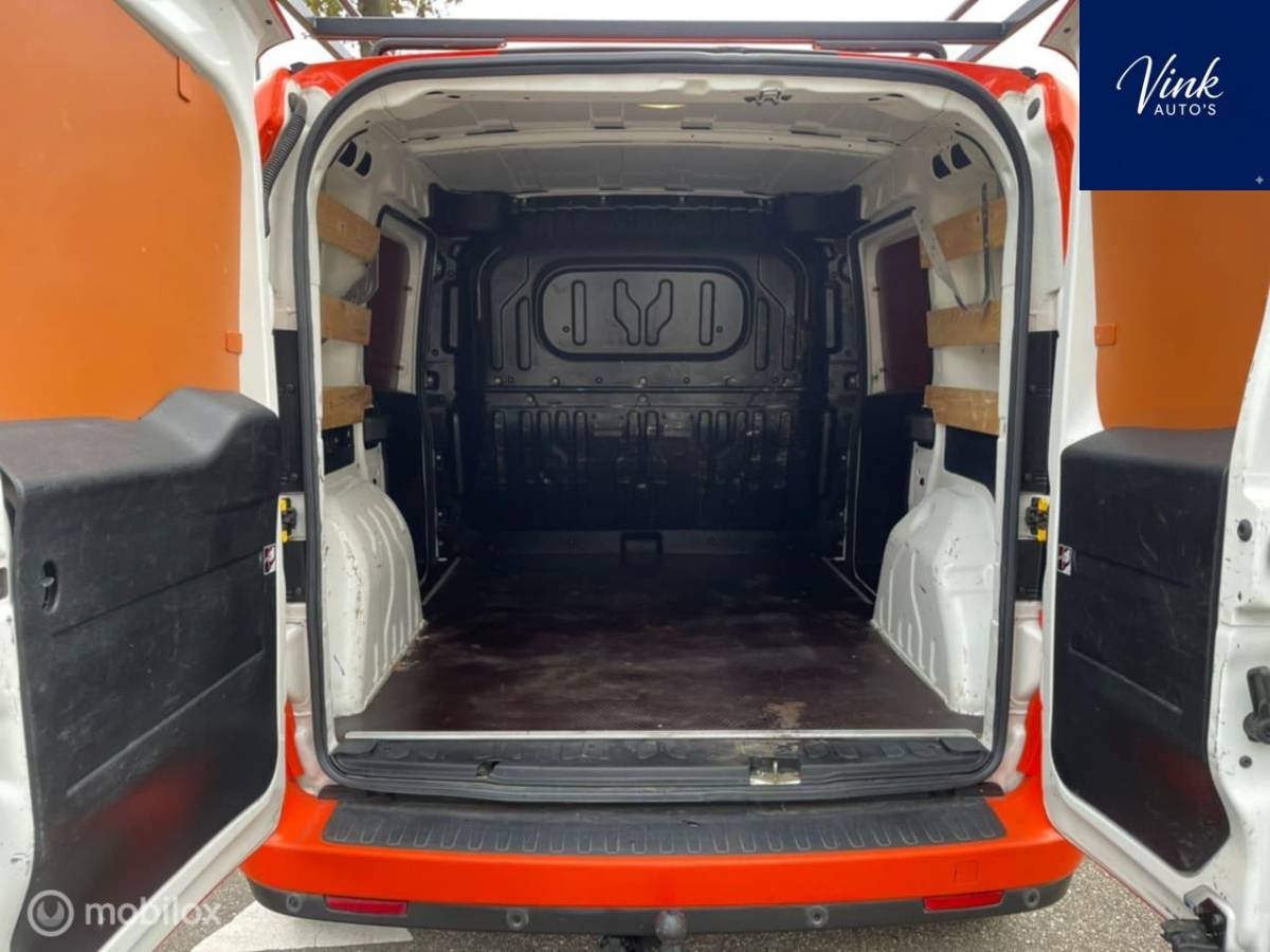 Fiat Doblò Fiat Doblò Cargo 1.3 MJ L1H1 SX | 90 PK | Airco | 2x Schuifdeur | NAV | Trekhaak | Parkeersensoren
