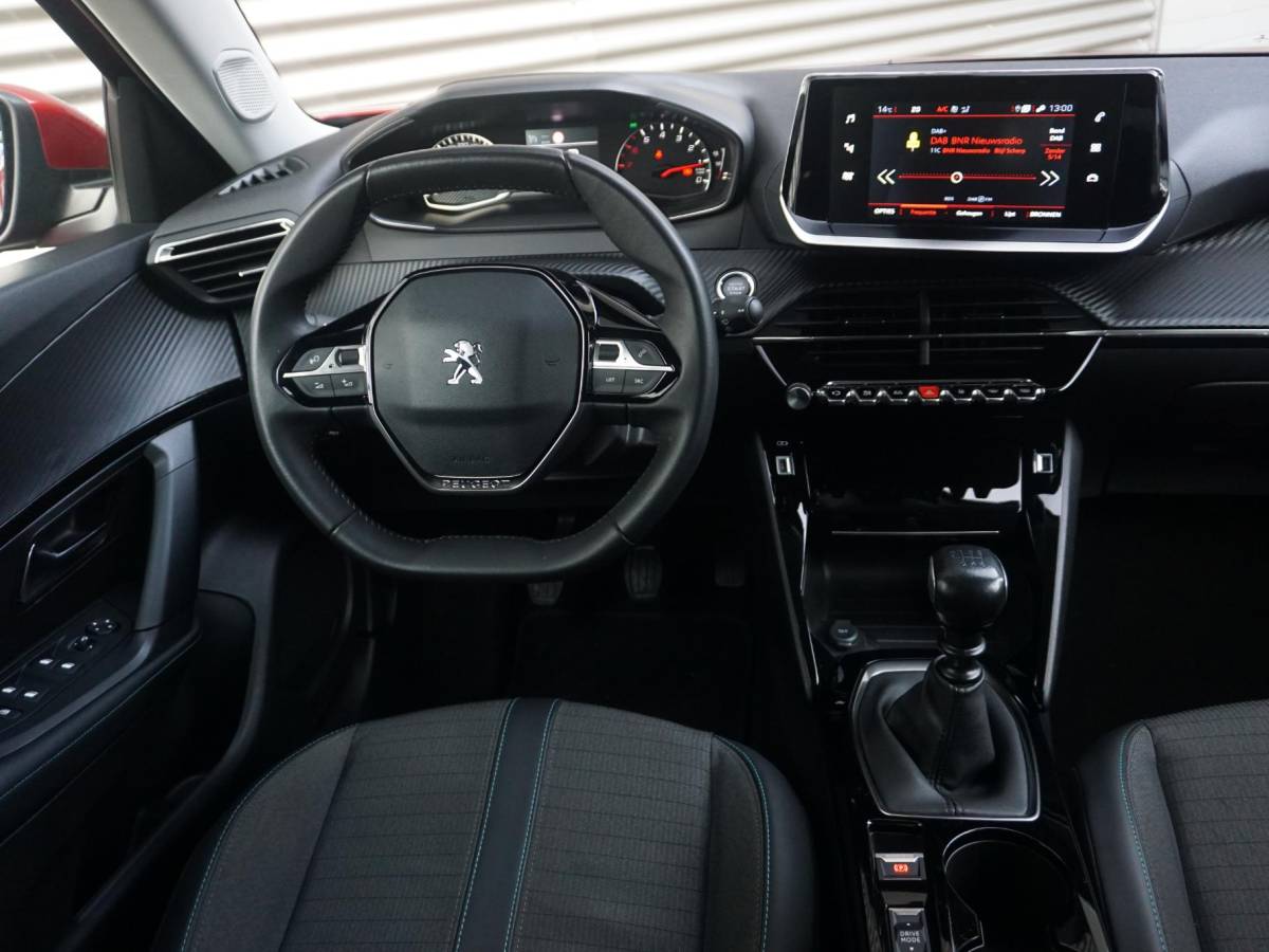 Peugeot 2008 Peugeot 2008 1.2 TURBO Allure | TREKHAAK |