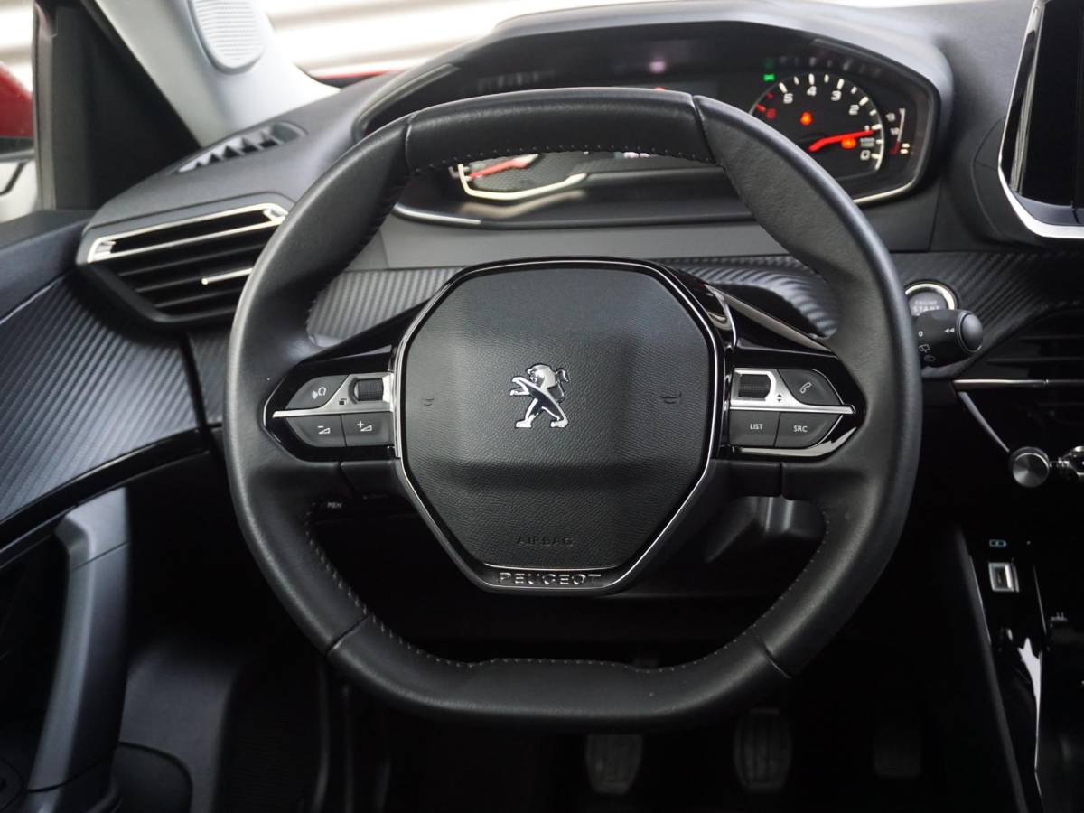 Peugeot 2008 Peugeot 2008 1.2 TURBO Allure | TREKHAAK |