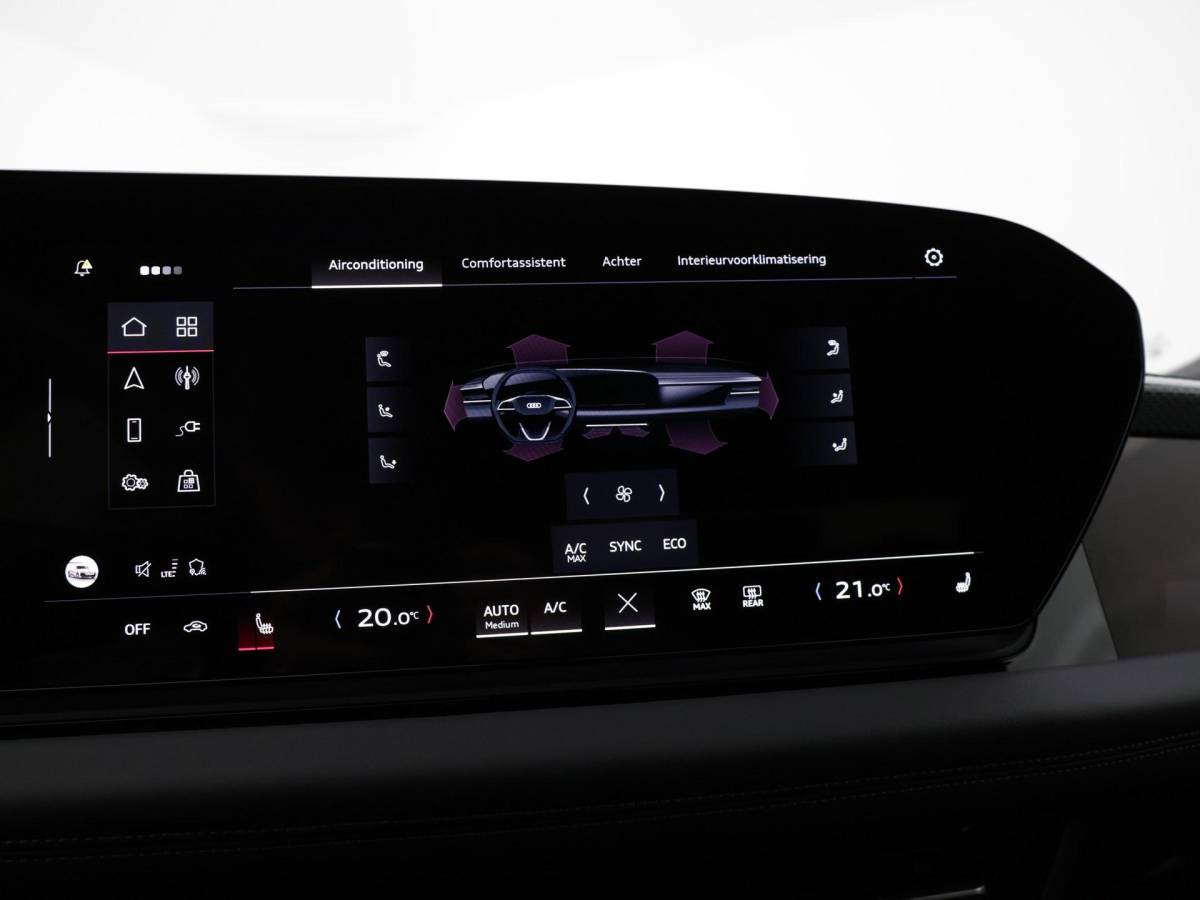 Audi A6 Sportback e-tron Audi A6 Sportback e-tron S edition 286 PK · Privacy glas · Remzadels rood · Sportstoel leder zwart