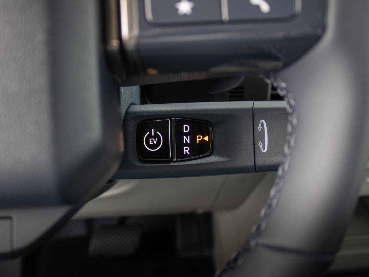 Kia PV5 Kia PV5 Passenger Elite Executive 71.2 kWh | Stoel en stuurverwarming | 360 graden camera |  Elektrisch bedienbare schuifdeuren links en rechts |