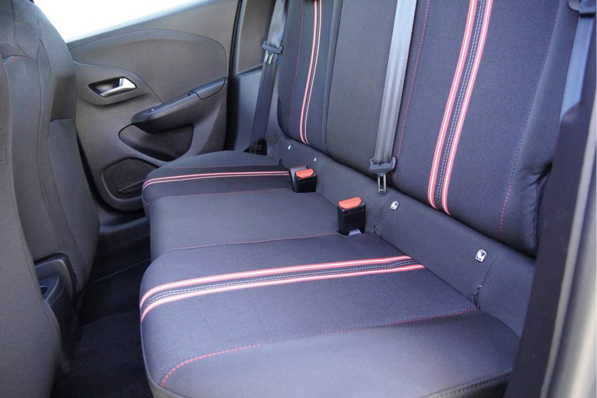 Opel Corsa Opel Corsa 1.2 5drs GS Line BJ2020 Lmv 16″ | Led | App-Connect | Airco | Cruise control | Zwarte hemel | Sportstoelen | Getint glas