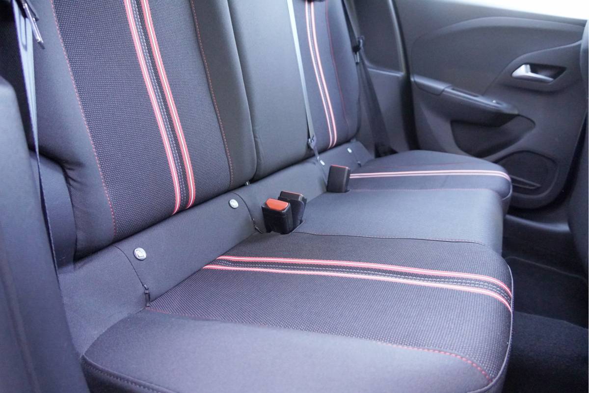 Opel Corsa Opel Corsa 1.2 5drs GS Line BJ2020 Lmv 16″ | Led | App-Connect | Airco | Cruise control | Zwarte hemel | Sportstoelen | Getint glas
