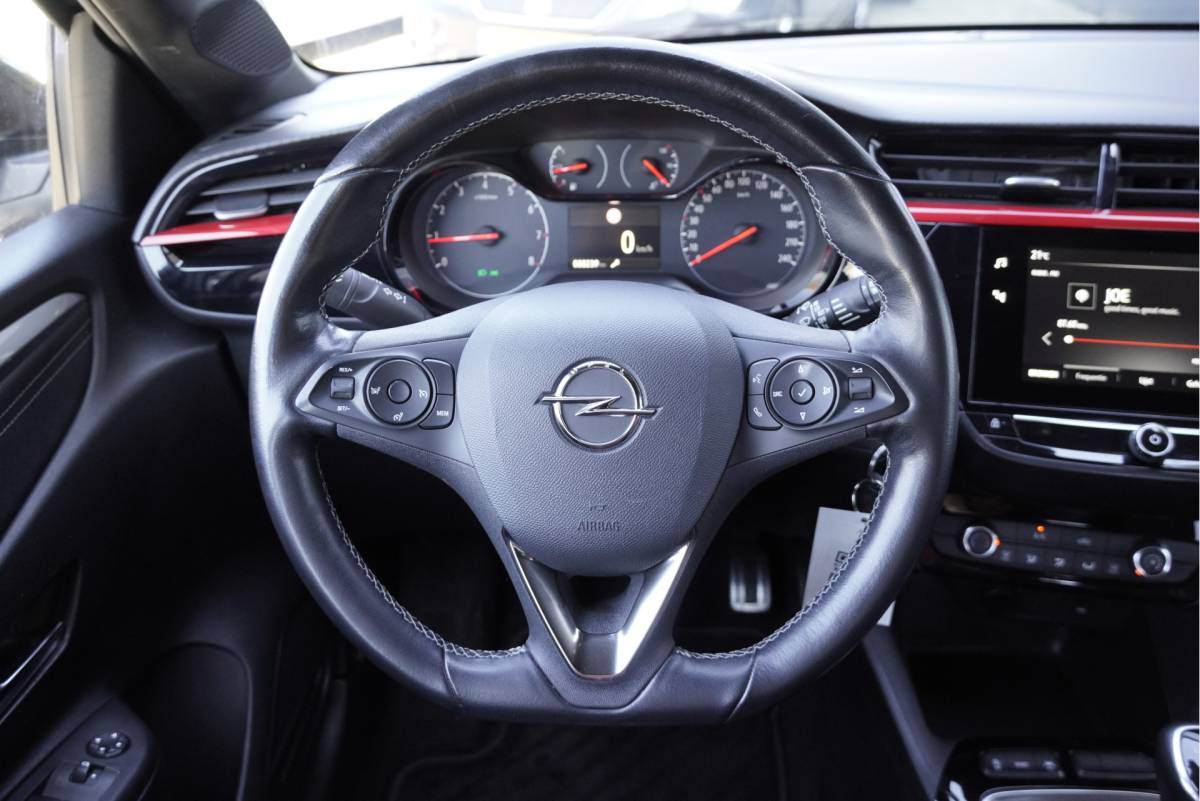 Opel Corsa Opel Corsa 1.2 5drs GS Line BJ2020 Lmv 16″ | Led | App-Connect | Airco | Cruise control | Zwarte hemel | Sportstoelen | Getint glas