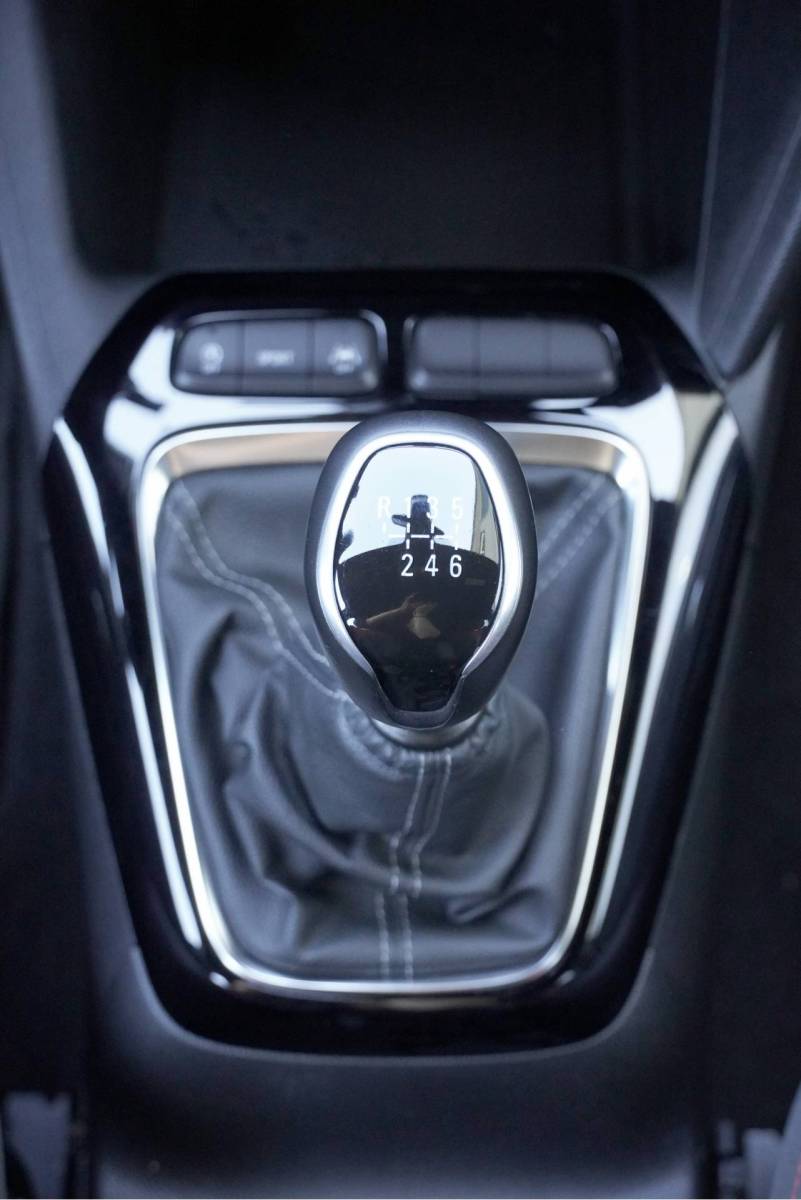 Opel Corsa Opel Corsa 1.2 5drs GS Line BJ2020 Lmv 16″ | Led | App-Connect | Airco | Cruise control | Zwarte hemel | Sportstoelen | Getint glas