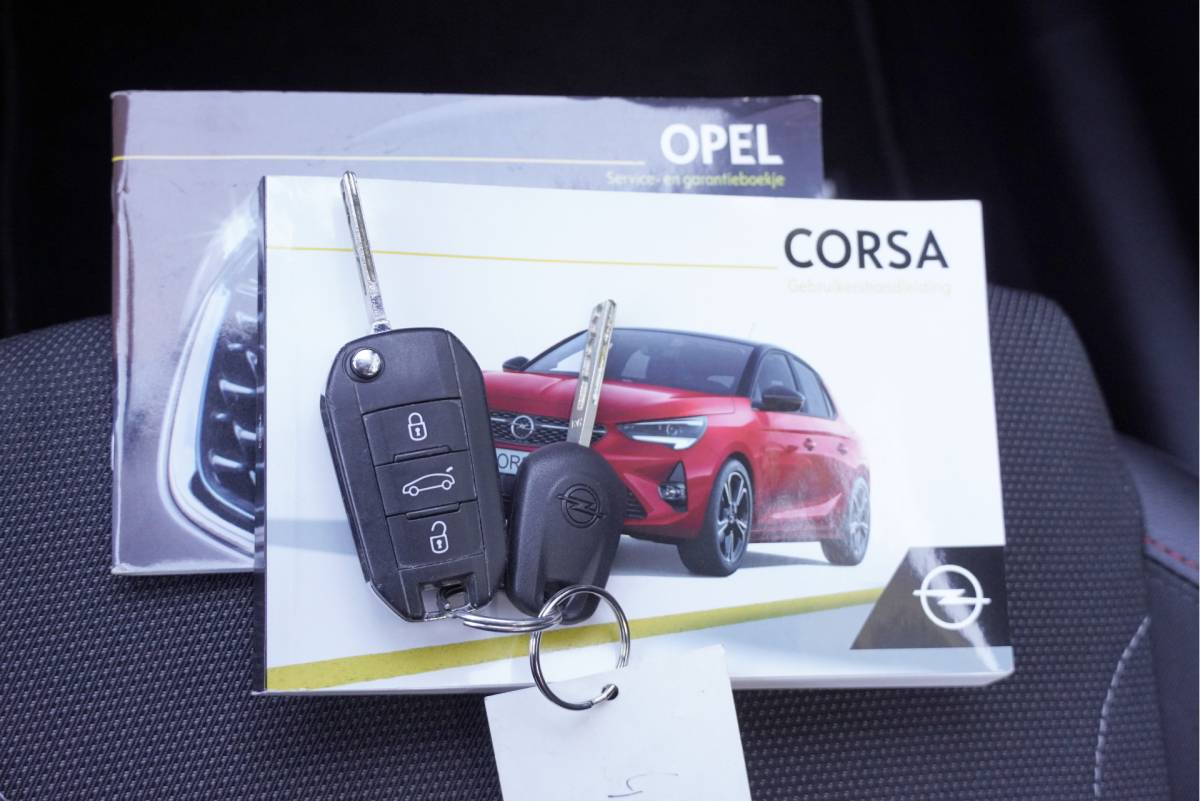 Opel Corsa Opel Corsa 1.2 5drs GS Line BJ2020 Lmv 16″ | Led | App-Connect | Airco | Cruise control | Zwarte hemel | Sportstoelen | Getint glas