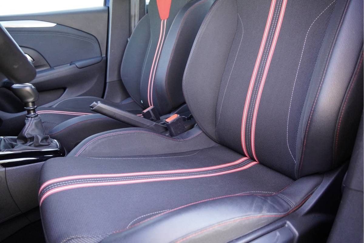 Opel Corsa Opel Corsa 1.2 5drs GS Line BJ2020 Lmv 16″ | Led | App-Connect | Airco | Cruise control | Zwarte hemel | Sportstoelen | Getint glas