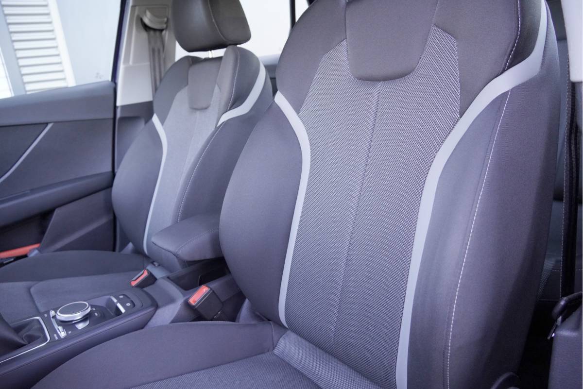 Audi Q2 Audi Q2 35 TFSI 150PK! Business Edition BJ2021 Lmv 17″ | Led V+A | Pdc | Navi | Afneembare trekhaak | App-Connect | Bang&Olufsen Audio | Virtual cockpit | Climate control | Cruise control | Getint glas