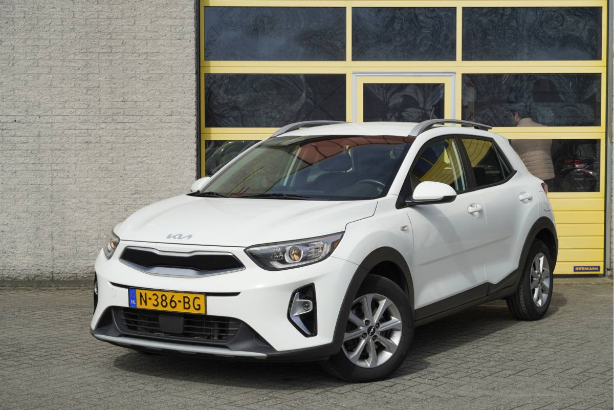 Kia Stonic Kia Stonic 1.0 T-GDi MHEV DynamicLine BJ2021 Lmv 15″ | Led | App-Connect | Achteruitrijcamera | Airco | Cruise control | Getint glas