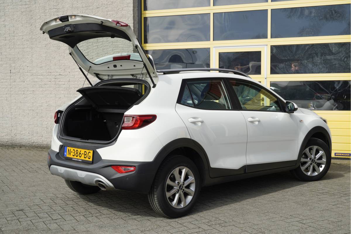 Kia Stonic Kia Stonic 1.0 T-GDi MHEV DynamicLine BJ2021 Lmv 15″ | Led | App-Connect | Achteruitrijcamera | Airco | Cruise control | Getint glas