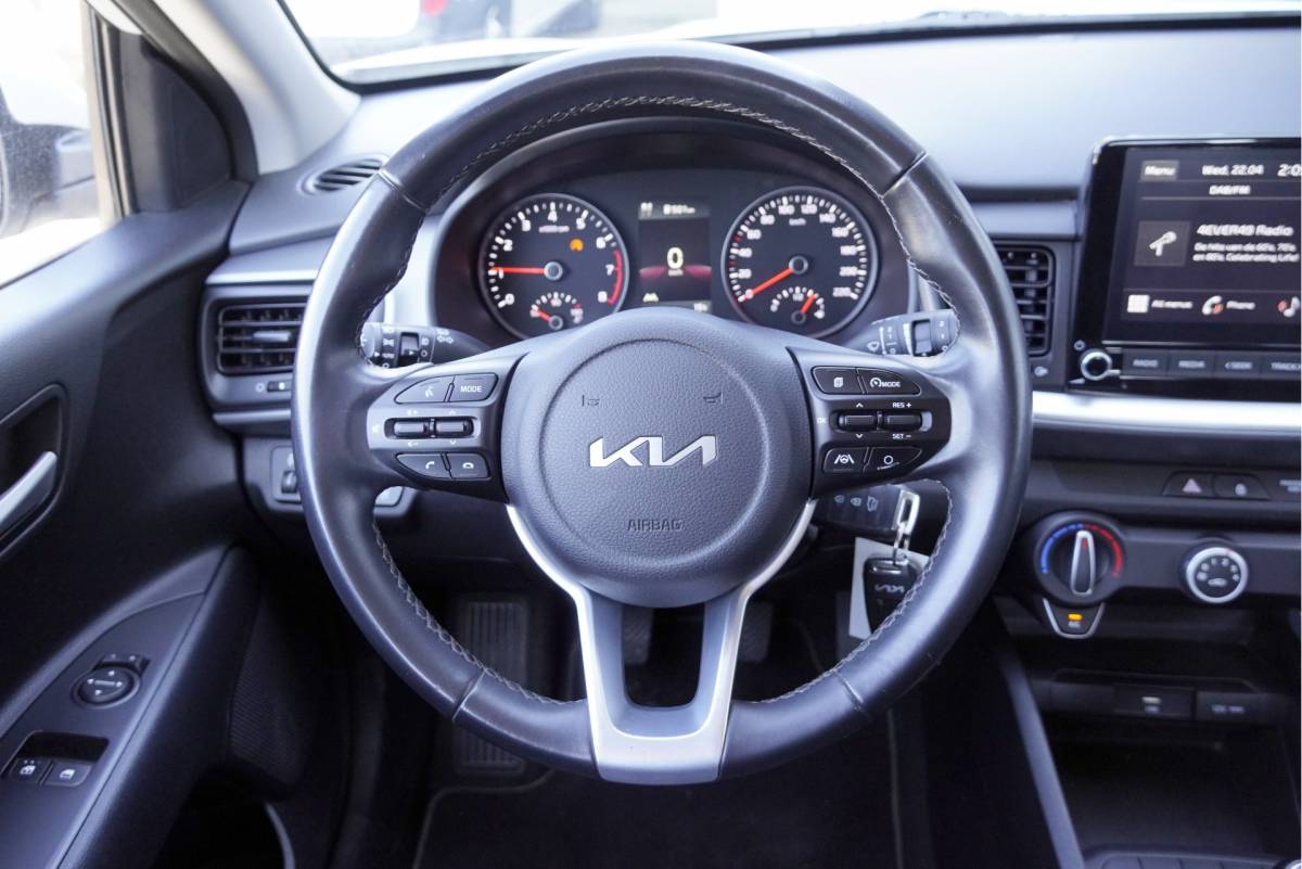 Kia Stonic Kia Stonic 1.0 T-GDi MHEV DynamicLine BJ2021 Lmv 15″ | Led | App-Connect | Achteruitrijcamera | Airco | Cruise control | Getint glas