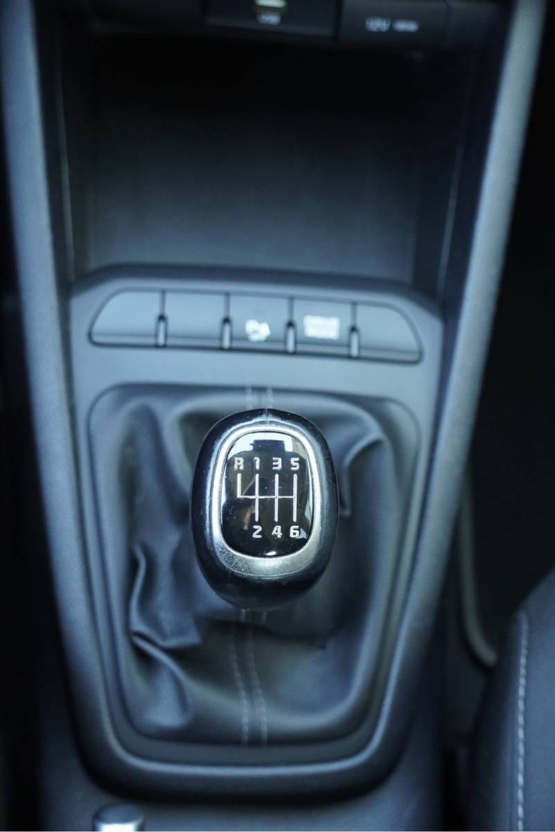 Kia Stonic Kia Stonic 1.0 T-GDi MHEV DynamicLine BJ2021 Lmv 15″ | Led | App-Connect | Achteruitrijcamera | Airco | Cruise control | Getint glas
