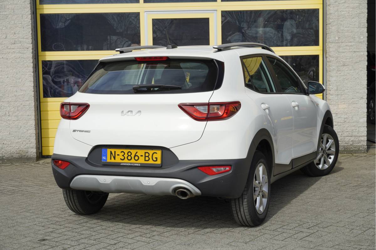 Kia Stonic Kia Stonic 1.0 T-GDi MHEV DynamicLine BJ2021 Lmv 15″ | Led | App-Connect | Achteruitrijcamera | Airco | Cruise control | Getint glas