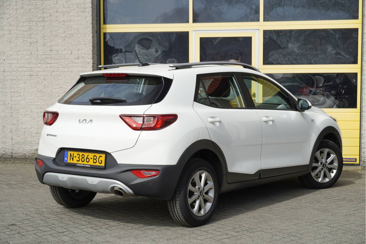 Kia Stonic Kia Stonic 1.0 T-GDi MHEV DynamicLine BJ2021 Lmv 15″ | Led | App-Connect | Achteruitrijcamera | Airco | Cruise control | Getint glas