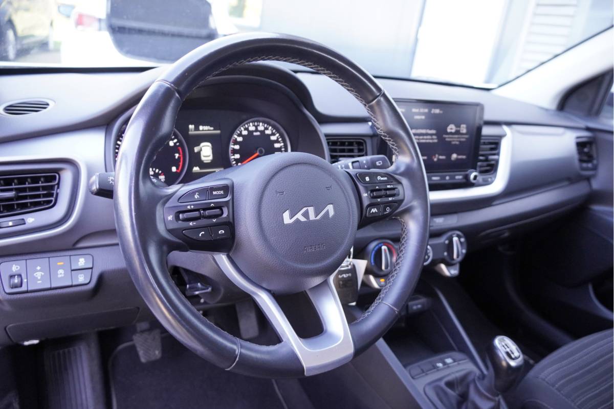 Kia Stonic Kia Stonic 1.0 T-GDi MHEV DynamicLine BJ2021 Lmv 15″ | Led | App-Connect | Achteruitrijcamera | Airco | Cruise control | Getint glas