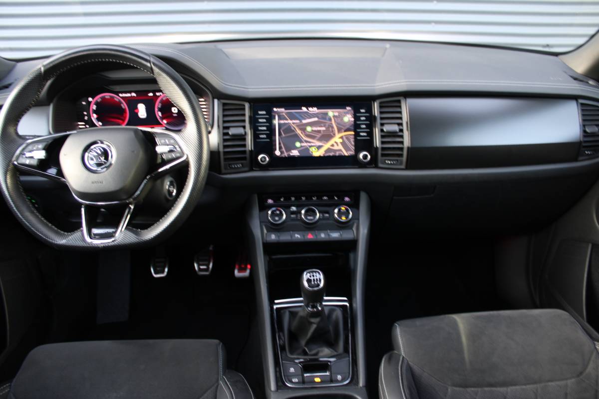 Škoda Kodiaq ŠKODA Kodiaq 1.5 TSI Sportline Panoramadak Leer/Alcantara Camera Full-Led