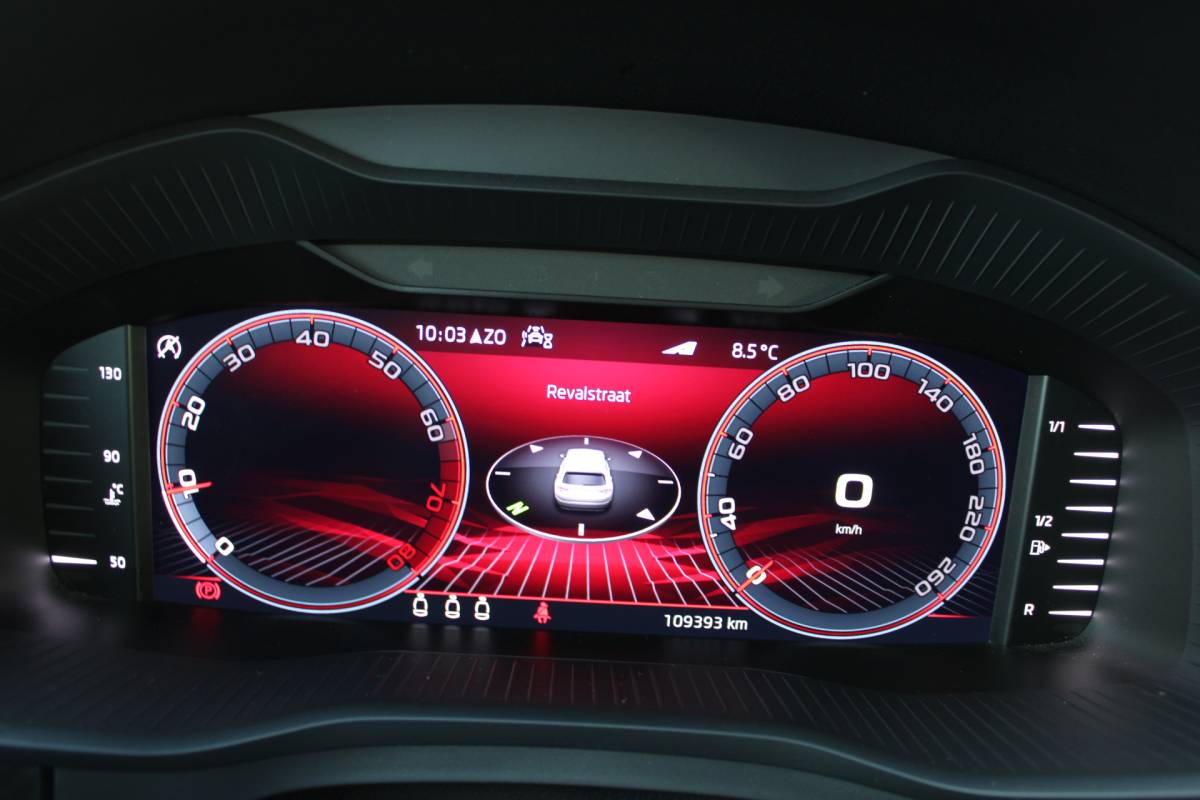 Škoda Kodiaq ŠKODA Kodiaq 1.5 TSI Sportline Panoramadak Leer/Alcantara Camera Full-Led