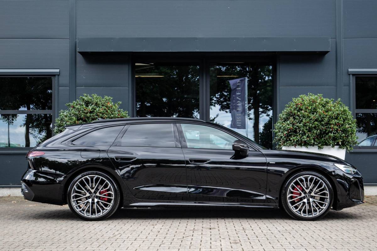 Audi A6 Audi A6 Avant 2.0 e-hybrid quattro S edition Competition