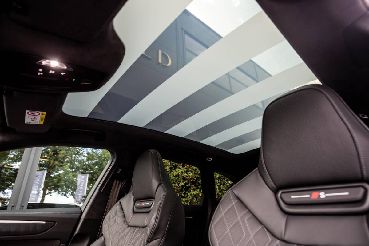 Audi A6 Audi A6 Avant 2.0 e-hybrid quattro S edition Competition