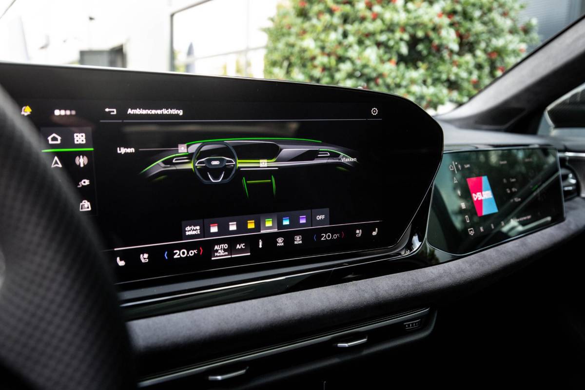 Audi A6 Audi A6 Avant 2.0 e-hybrid quattro S edition Competition