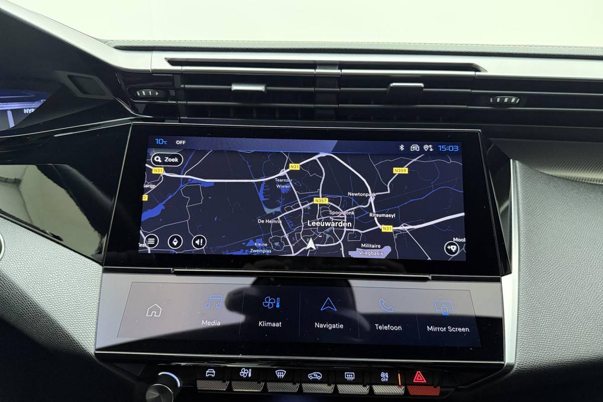 Peugeot 408 Peugeot 408 1.6 HYbrid GT 225pk EAT8 First Edition | Adaptive Cruise Control | Matrix LED | Stoelverwarming | Verwarmd stuurwiel | Handsfree achterklep | Keyless Entry & Start | AGR Bestuurdersstoel | Camera | 20” ‘Monolithe’ velgen | 1e Eigenaar