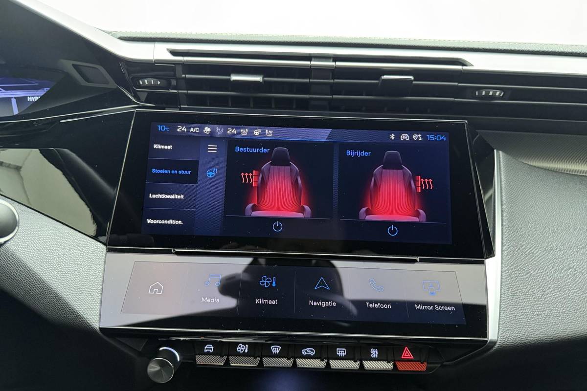Peugeot 408 Peugeot 408 1.6 HYbrid GT 225pk EAT8 First Edition | Adaptive Cruise Control | Matrix LED | Stoelverwarming | Verwarmd stuurwiel | Handsfree achterklep | Keyless Entry & Start | AGR Bestuurdersstoel | Camera | 20” ‘Monolithe’ velgen | 1e Eigenaar