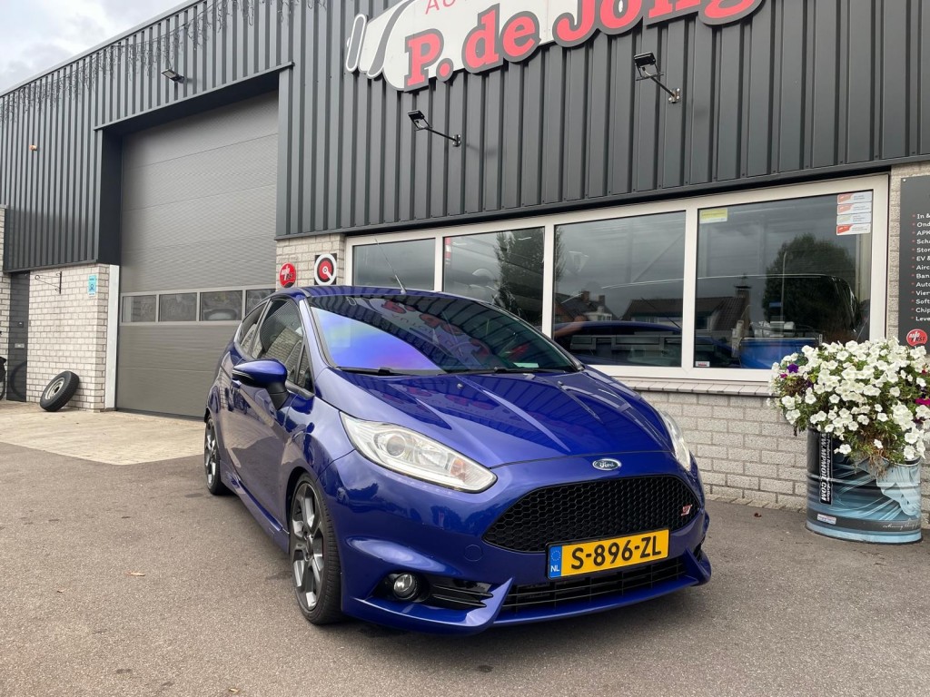 Ford Fiesta Ford Fiesta 1.6 ST2 183pk Miltek Winterpack Coating Dab+ Keyless Recaro