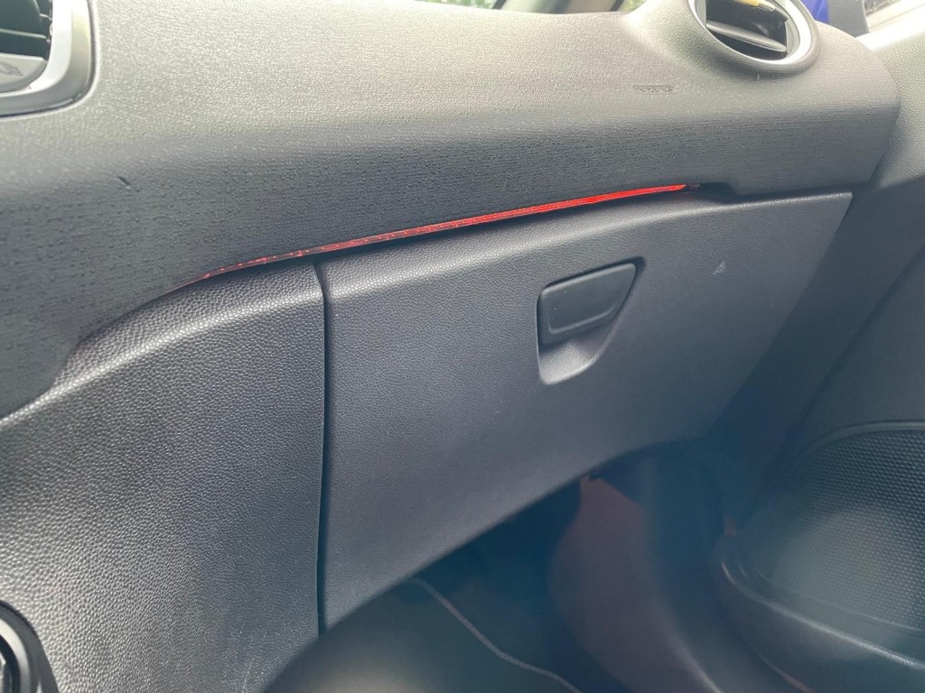 Ford Fiesta Ford Fiesta 1.6 ST2 183pk Miltek Winterpack Coating Dab+ Keyless Recaro