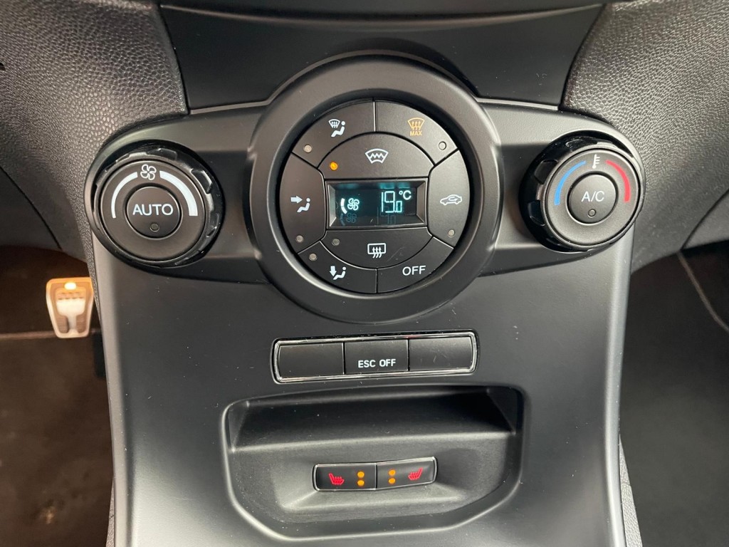 Ford Fiesta Ford Fiesta 1.6 ST2 183pk Miltek Winterpack Coating Dab+ Keyless Recaro