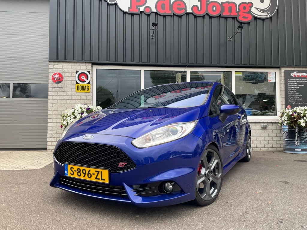 Ford Fiesta Ford Fiesta 1.6 ST2 183pk Miltek Winterpack Coating Dab+ Keyless Recaro