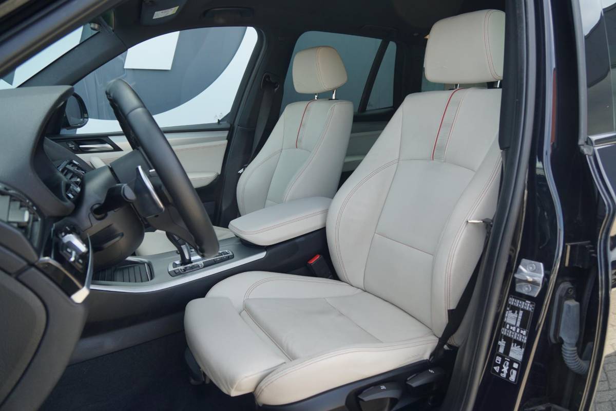 BMW X3 BMW X3 sDrive20i Centennial High Executive M SPORT * facelift* + 2400KG TREKGEWICHT / CAMERA