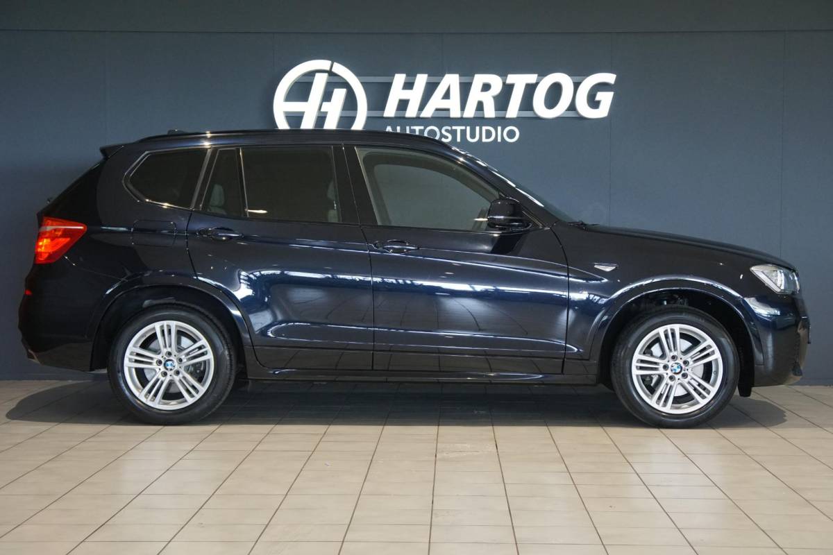 BMW X3 BMW X3 sDrive20i Centennial High Executive M SPORT * facelift* + 2400KG TREKGEWICHT / CAMERA