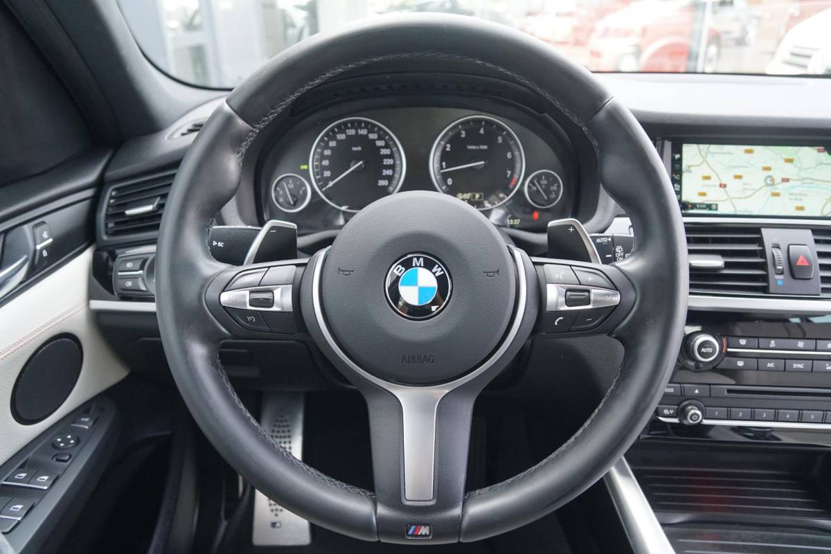 BMW X3 BMW X3 sDrive20i Centennial High Executive M SPORT * facelift* + 2400KG TREKGEWICHT / CAMERA