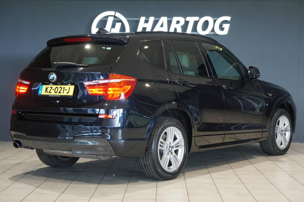 BMW X3 BMW X3 sDrive20i Centennial High Executive M SPORT * facelift* + 2400KG TREKGEWICHT / CAMERA