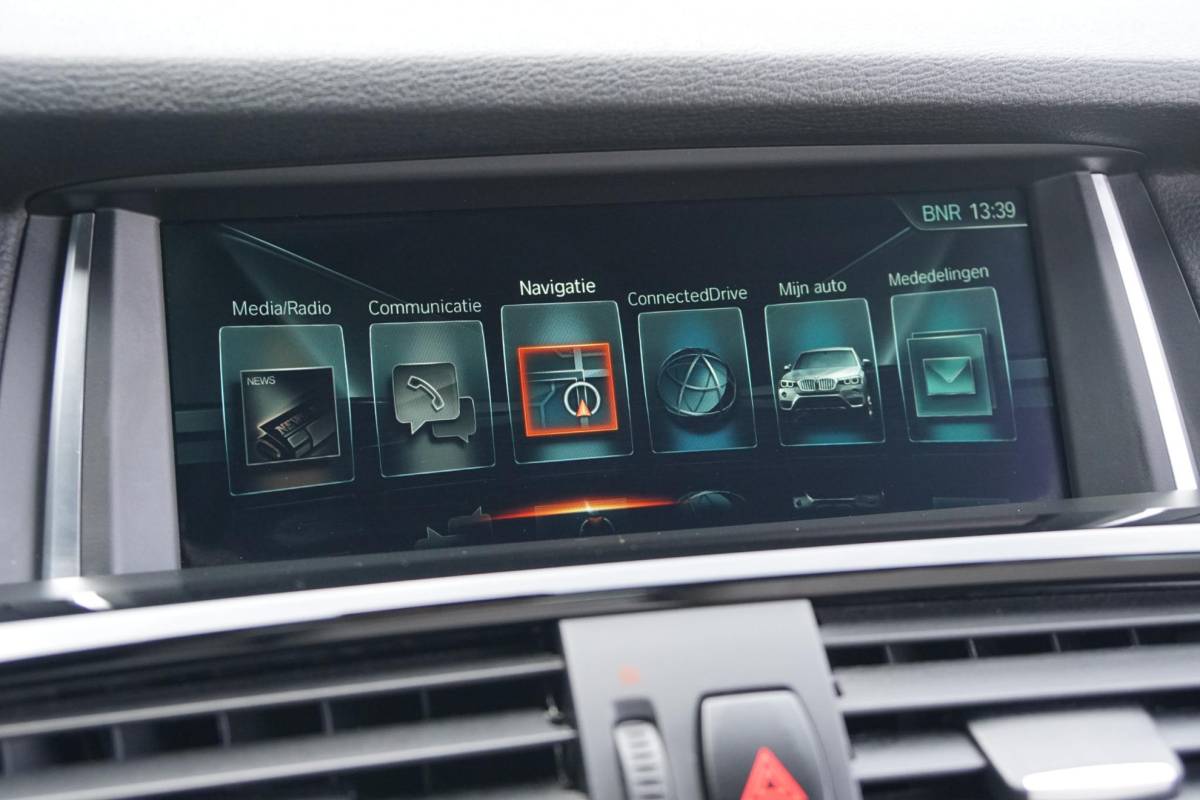 BMW X3 BMW X3 sDrive20i Centennial High Executive M SPORT * facelift* + 2400KG TREKGEWICHT / CAMERA