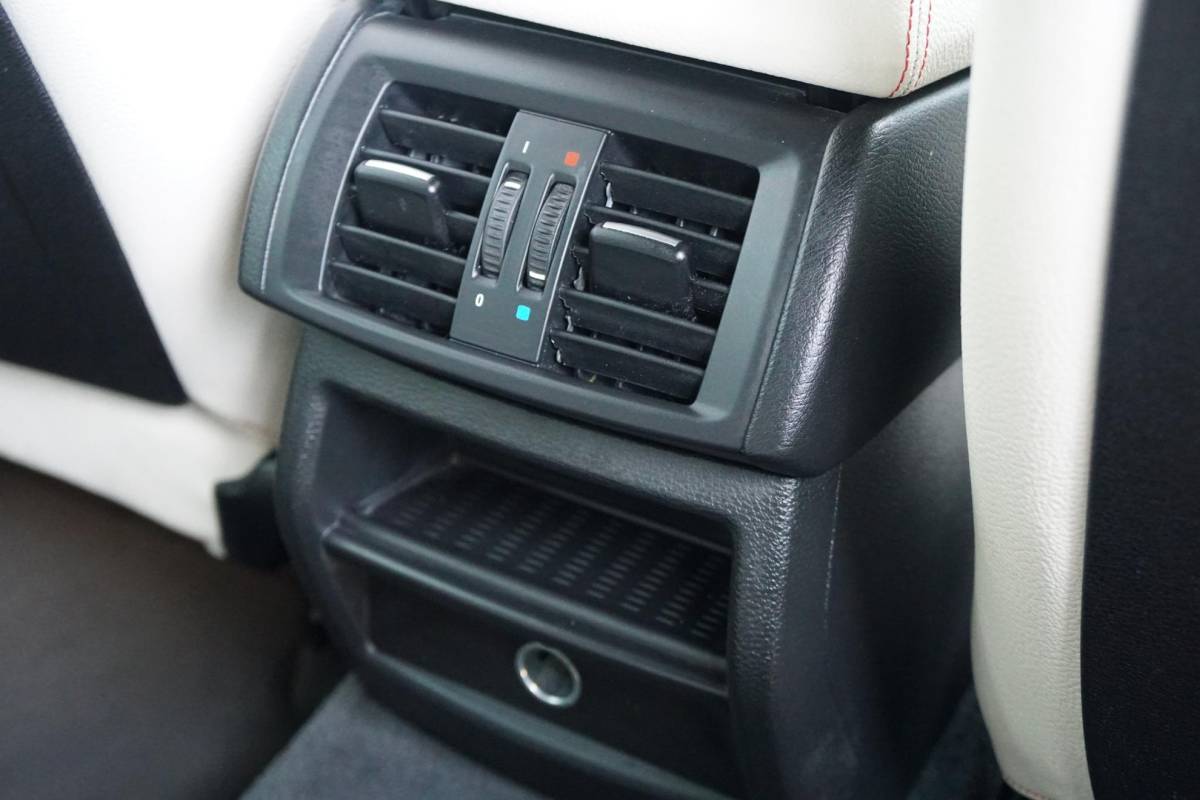 BMW X3 BMW X3 sDrive20i Centennial High Executive M SPORT * facelift* + 2400KG TREKGEWICHT / CAMERA