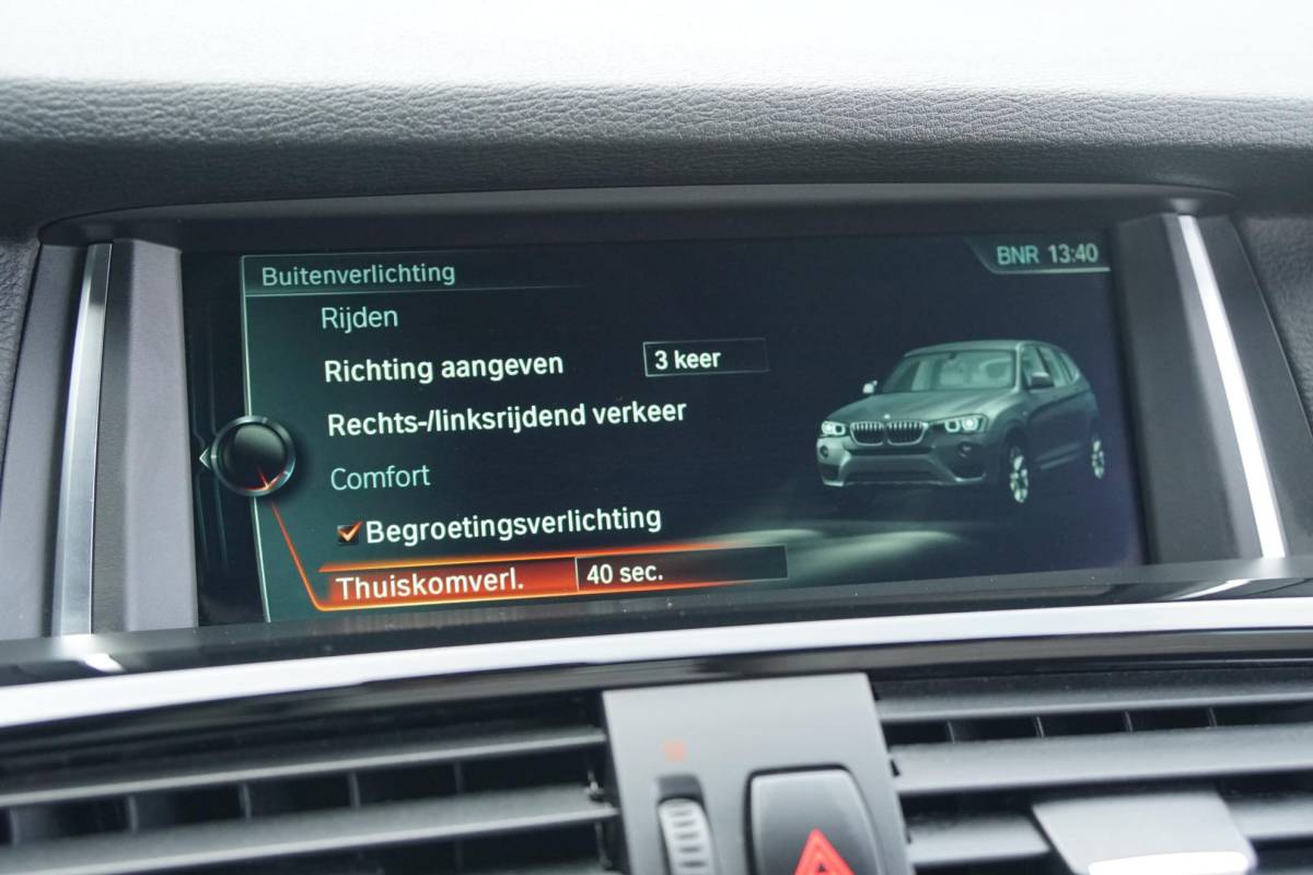 BMW X3 BMW X3 sDrive20i Centennial High Executive M SPORT * facelift* + 2400KG TREKGEWICHT / CAMERA