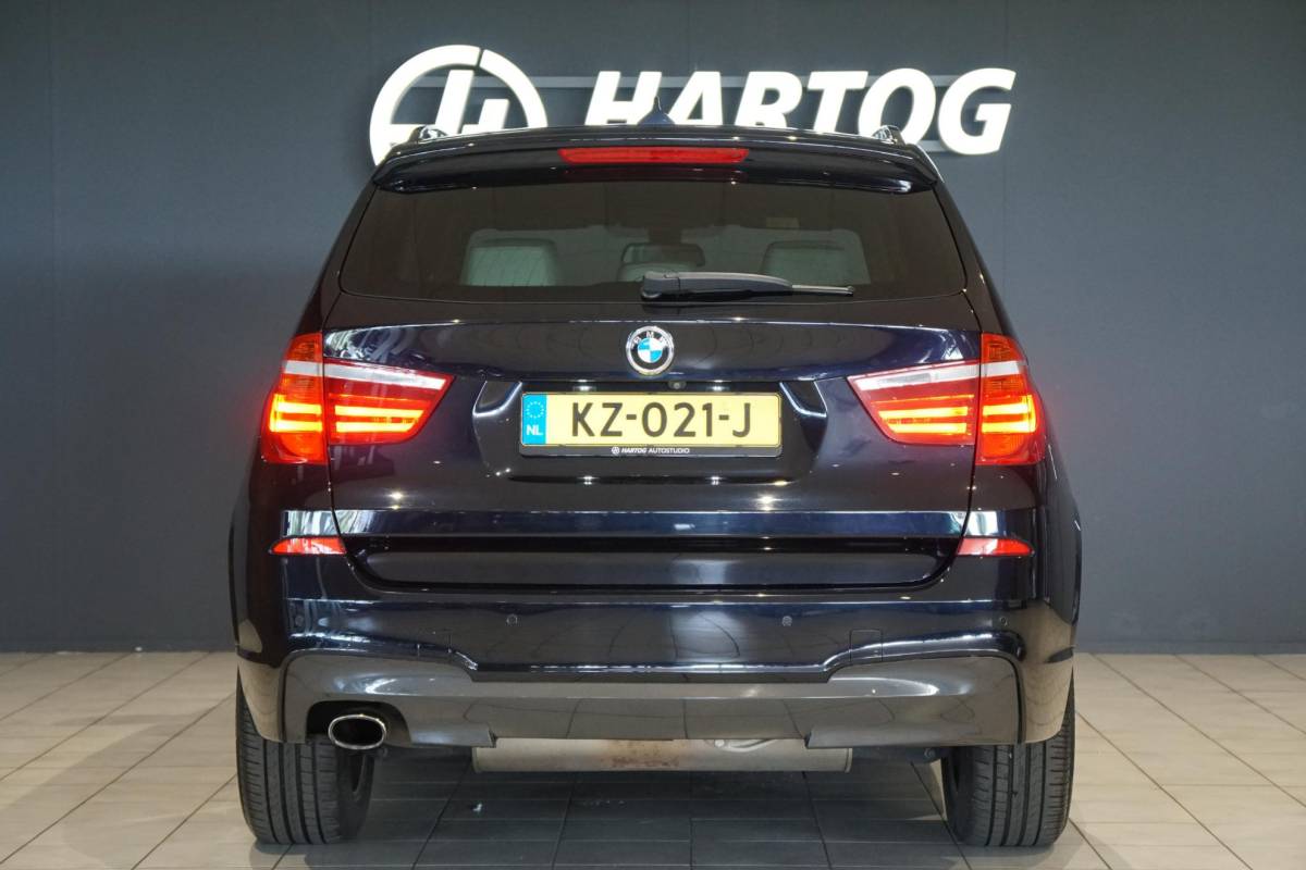 BMW X3 BMW X3 sDrive20i Centennial High Executive M SPORT * facelift* + 2400KG TREKGEWICHT / CAMERA