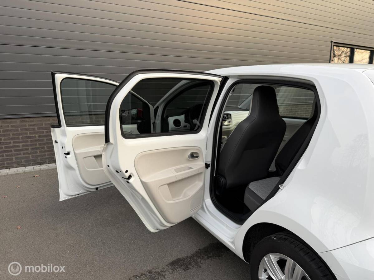Volkswagen up! Volkswagen Up! 1.0 TSI! BMT UP! BEATS AIRCO*STOELVEW*PDC*LMV