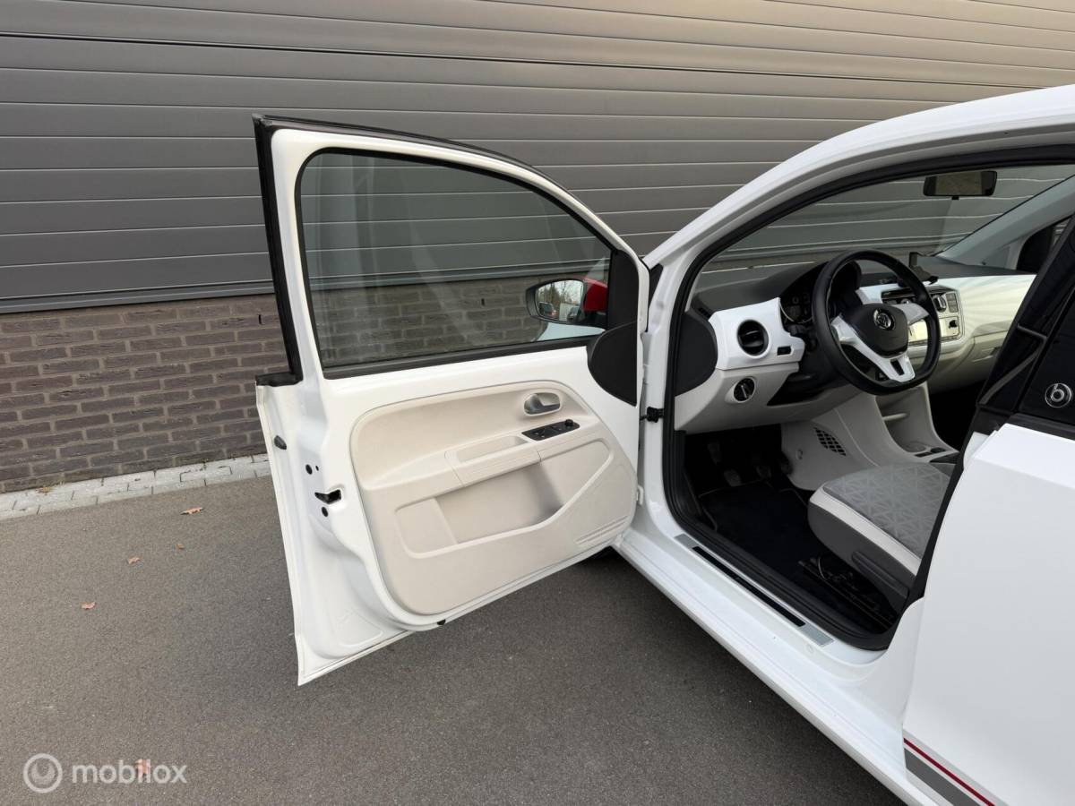 Volkswagen up! Volkswagen Up! 1.0 TSI! BMT UP! BEATS AIRCO*STOELVEW*PDC*LMV