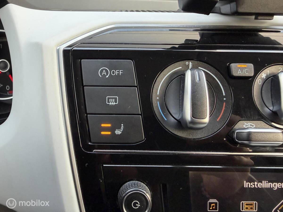 Volkswagen up! Volkswagen Up! 1.0 TSI! BMT UP! BEATS AIRCO*STOELVEW*PDC*LMV