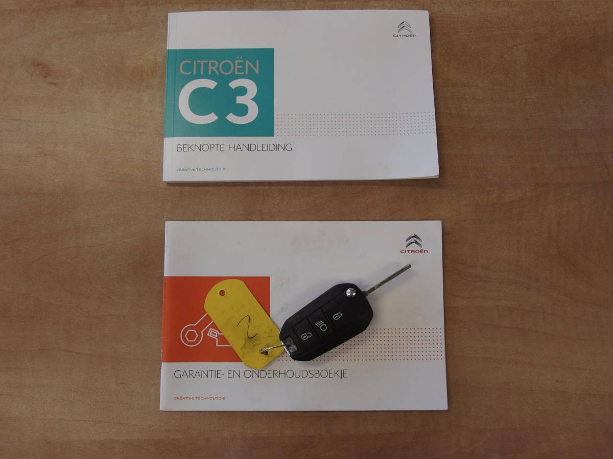 Citroën C3 Citroen C3 1.6 BlueHDi Feel CARPLAY / NAVI / CLIMA / PDC / BLUETOOTH / CRUISE / NL-AUTO