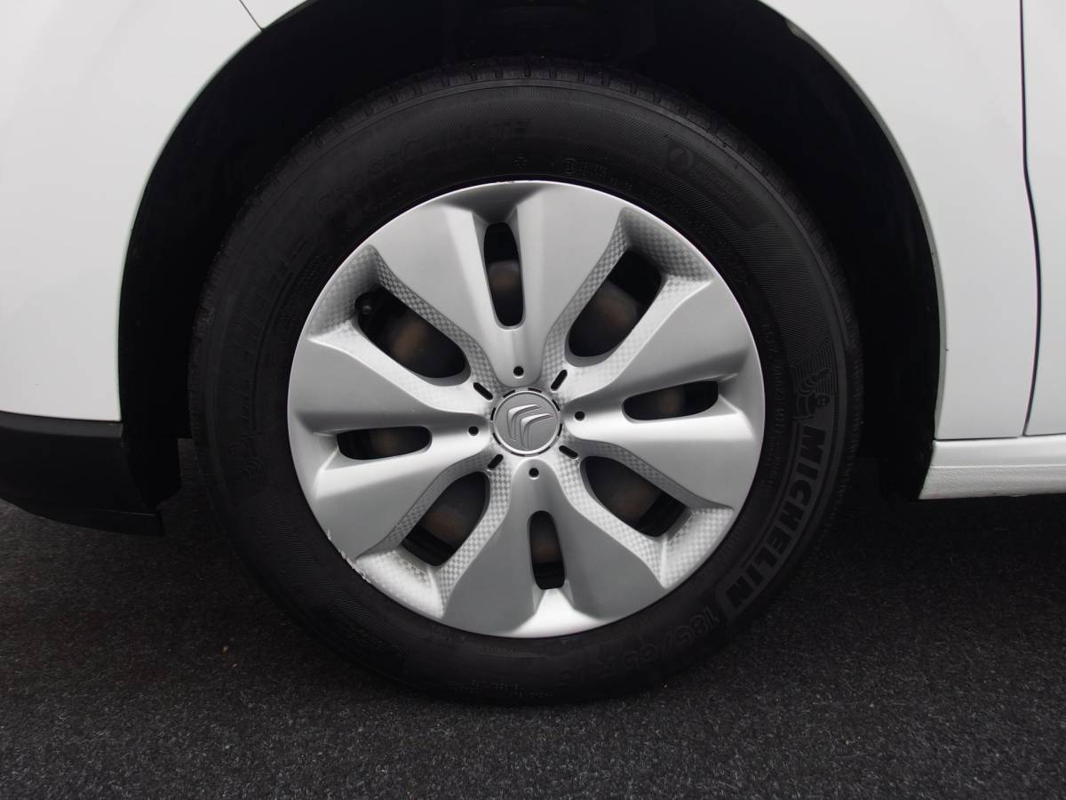 Citroën C3 Citroen C3 1.6 BlueHDi Feel CARPLAY / NAVI / CLIMA / PDC / BLUETOOTH / CRUISE / NL-AUTO