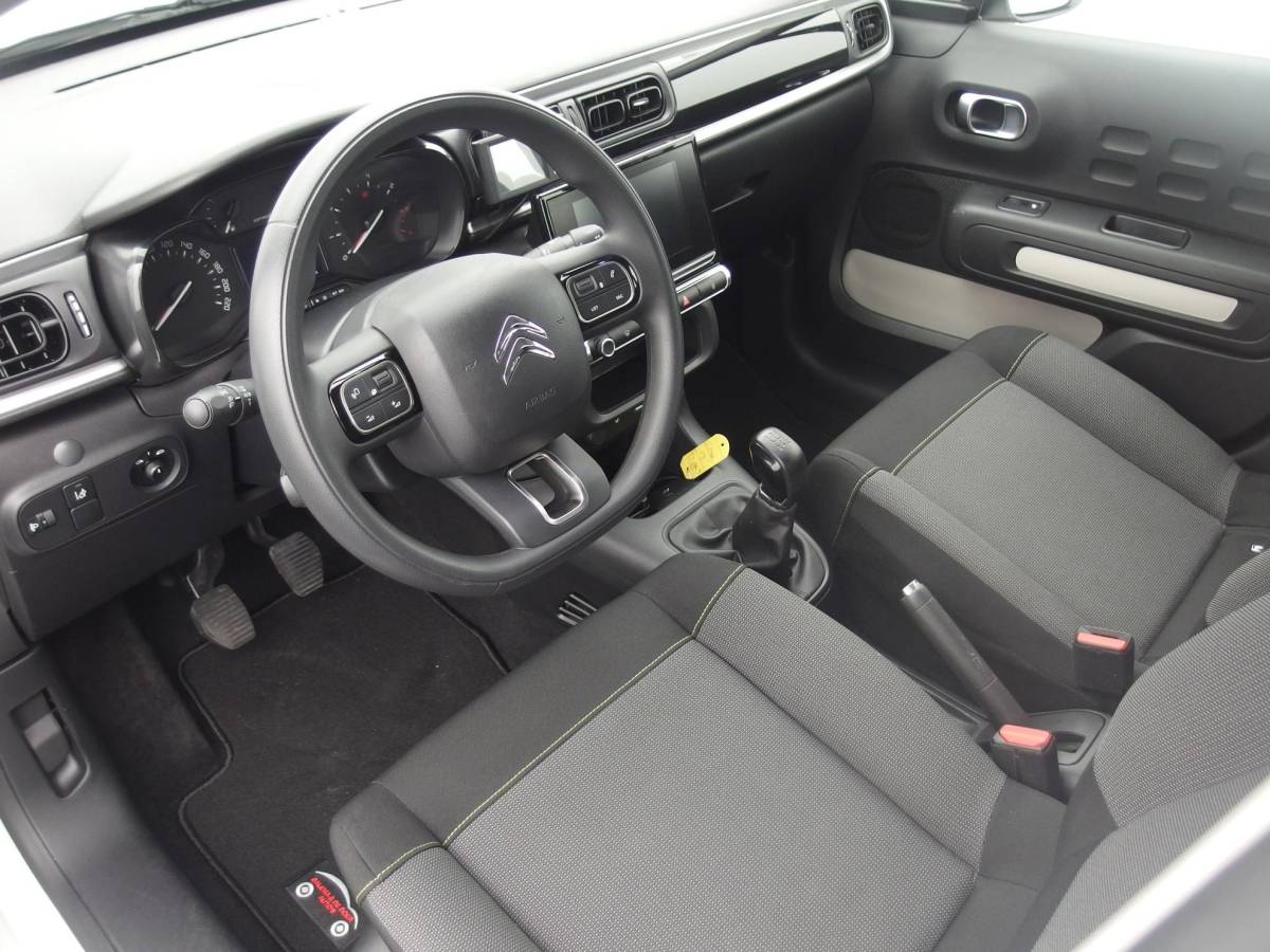 Citroën C3 Citroen C3 1.6 BlueHDi Feel CARPLAY / NAVI / CLIMA / PDC / BLUETOOTH / CRUISE / NL-AUTO