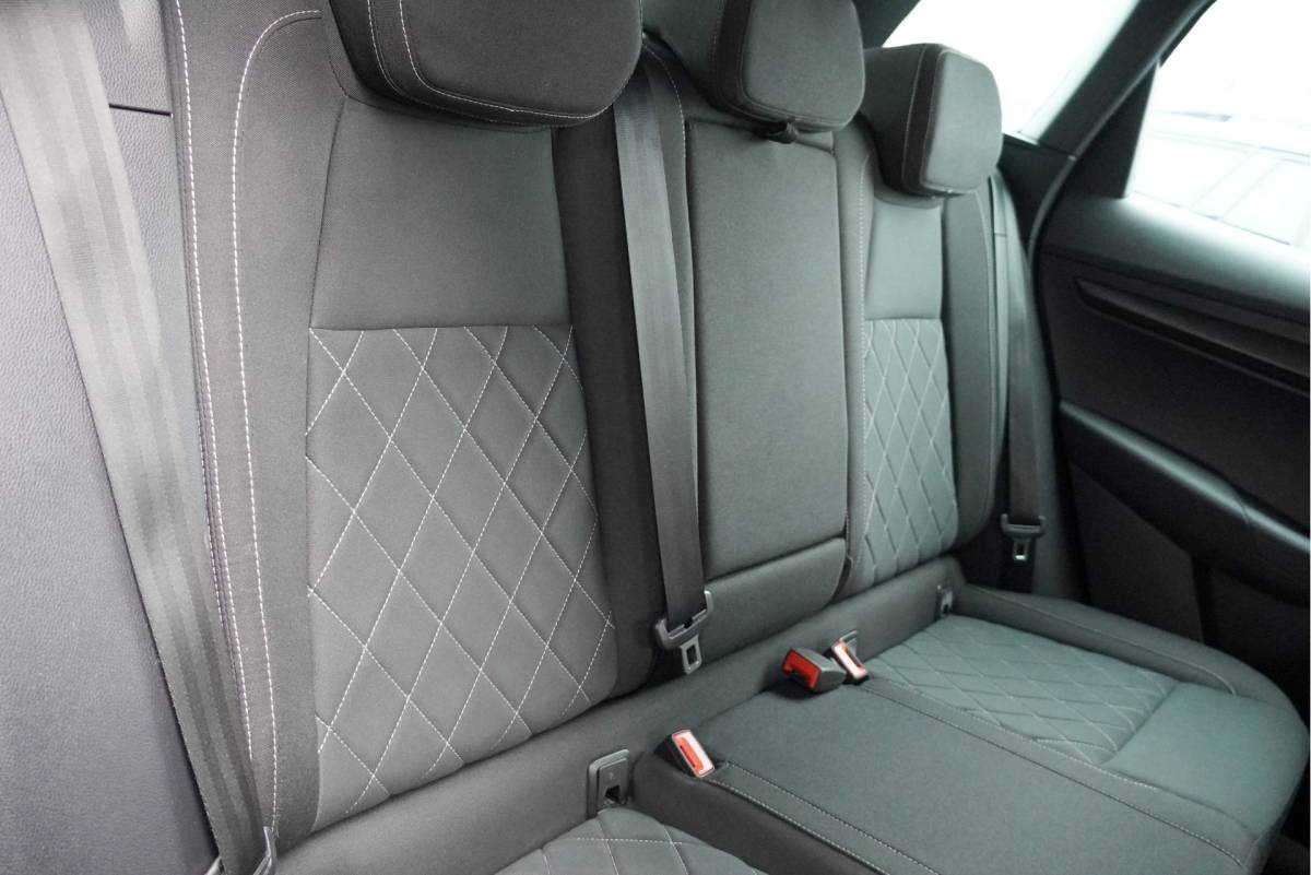 Škoda Karoq ŠKODA Karoq 1.5 TSI ACT 150PK! Automaat Sportline Business BJ2019 Lmv 18″ | Led | Pdc | Navi | App-Connect | Dashboard verlichting | Virtual cockpit | Climate control | Cruise control | Sportstoelen | Zwarte hemel | Sport stuurwiel | Extra getint glas