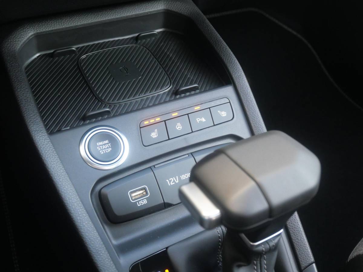 Kia Stonic Kia Stonic 1.0 T-GDi MHEV GT-Line | Schuif/kantel | Navigatie | Camera | Carplay | Climate | Cruise