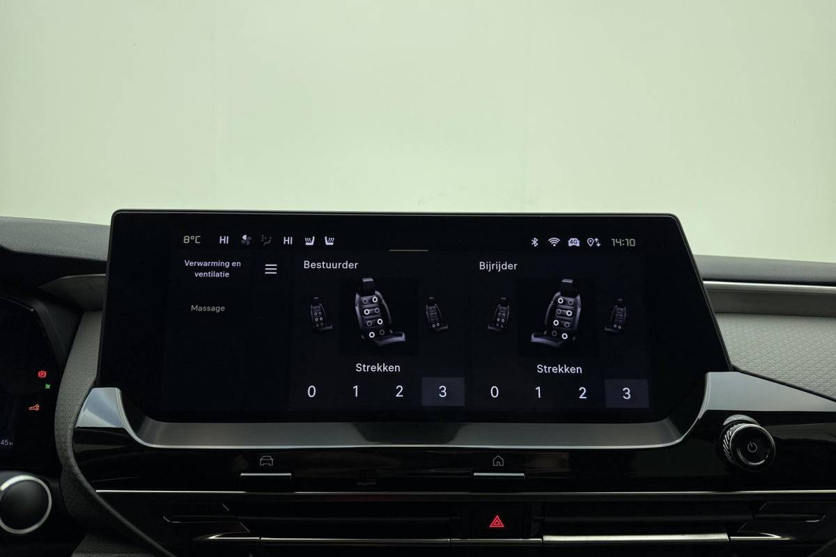 Citroën C5 X Citroen C5 X 1.6 Plug-in Hybrid 225 Shine Automaat | Navigatie | Stoel & Stuurverwarming | Keyless | Lederen bekleding | Massage stoelen | Extra getint glas | Camera