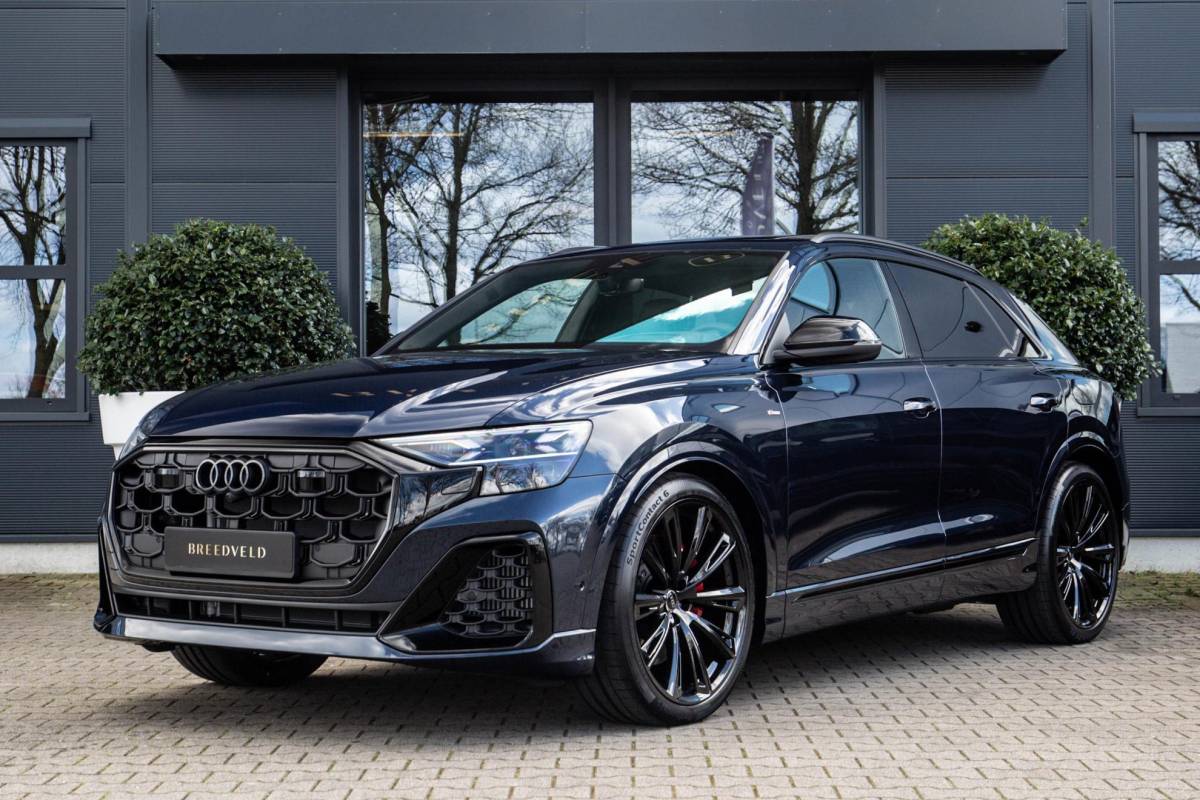 Audi Q8 Audi Q8 60 TFSI e Competition 490pk, Carbon, Full-options 2025